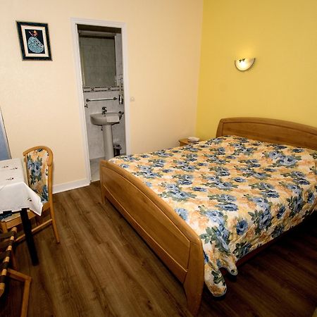 Hotel Le Plat D'Etain Brou Ngoại thất bức ảnh